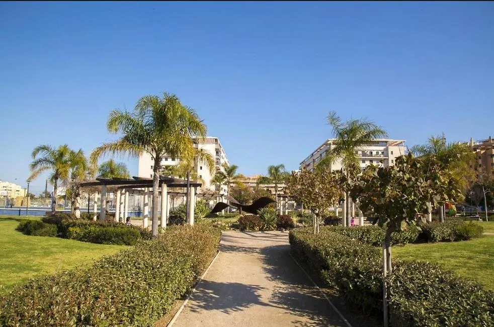Apartamento Con Piscina En Parque Litoral Apartamento Málaga