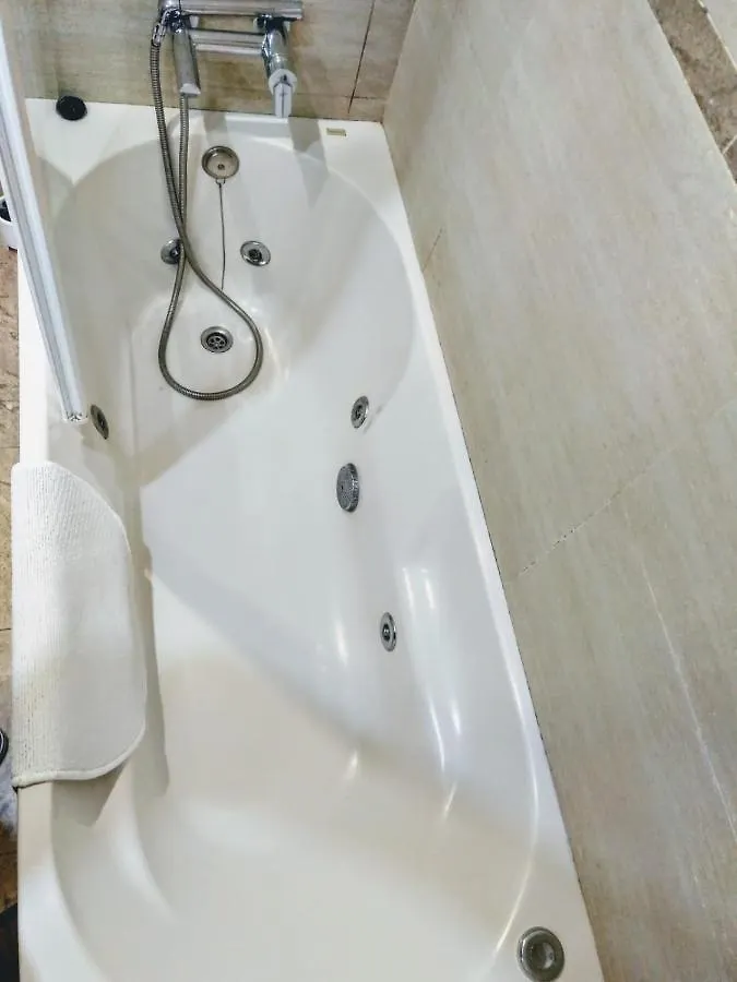 Apartamento Con Piscina En Parque Litoral Apartamento Málaga Espanha